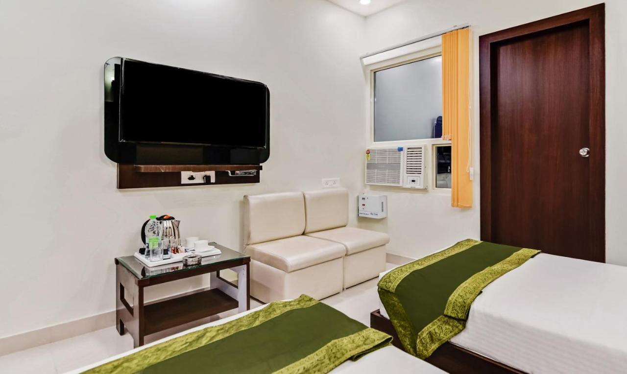 Treebo Resto- Near Lucknow Railway Station Otel Dış mekan fotoğraf