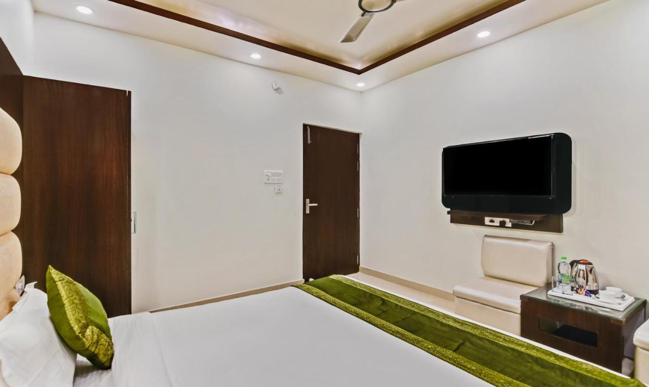 Treebo Resto- Near Lucknow Railway Station Otel Dış mekan fotoğraf