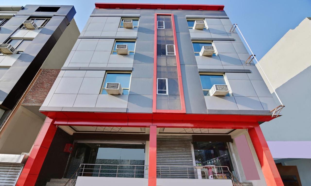 Treebo Resto- Near Lucknow Railway Station Otel Dış mekan fotoğraf